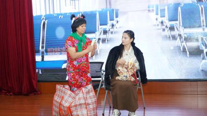 姨来了技能大赛暨第三季度最美家政人表彰大会圆满落幕开元棋牌做知识分子阿姨展巾帼家政风采2024年阿(图12)