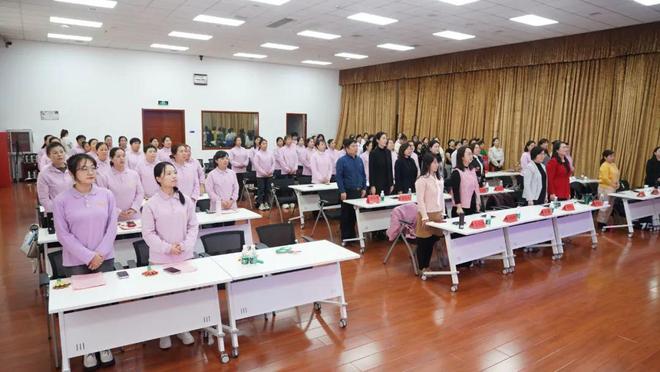 姨来了技能大赛暨第三季度最美家政人表彰大会圆满落幕开元棋牌做知识分子阿姨展巾帼家政风采2024年阿(图18)