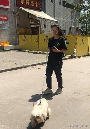 门做饭月入两万一天6单网友曝光细节开元棋牌app女子穿“瑜伽裤”上(图7)